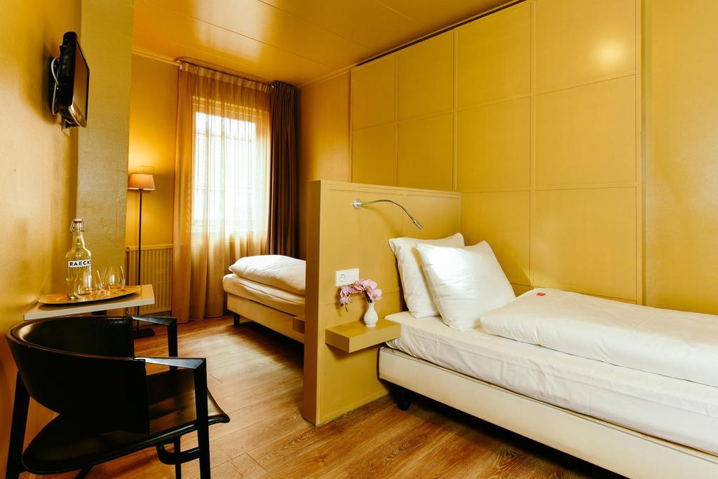 Hotel Raecks 하를렘 외부 사진